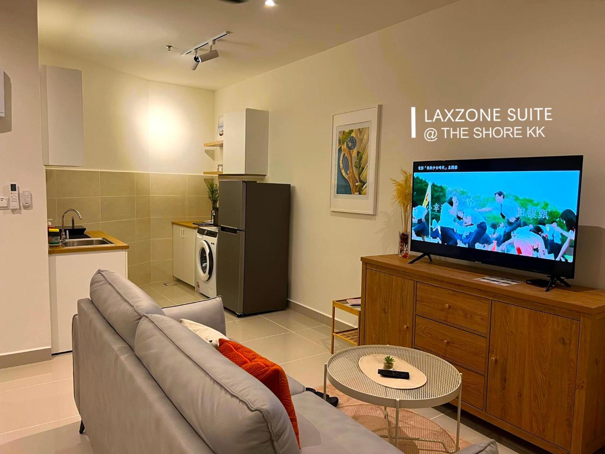 The Shore Cbd Kota Kinabalu By Laxzone Suite Luaran gambar