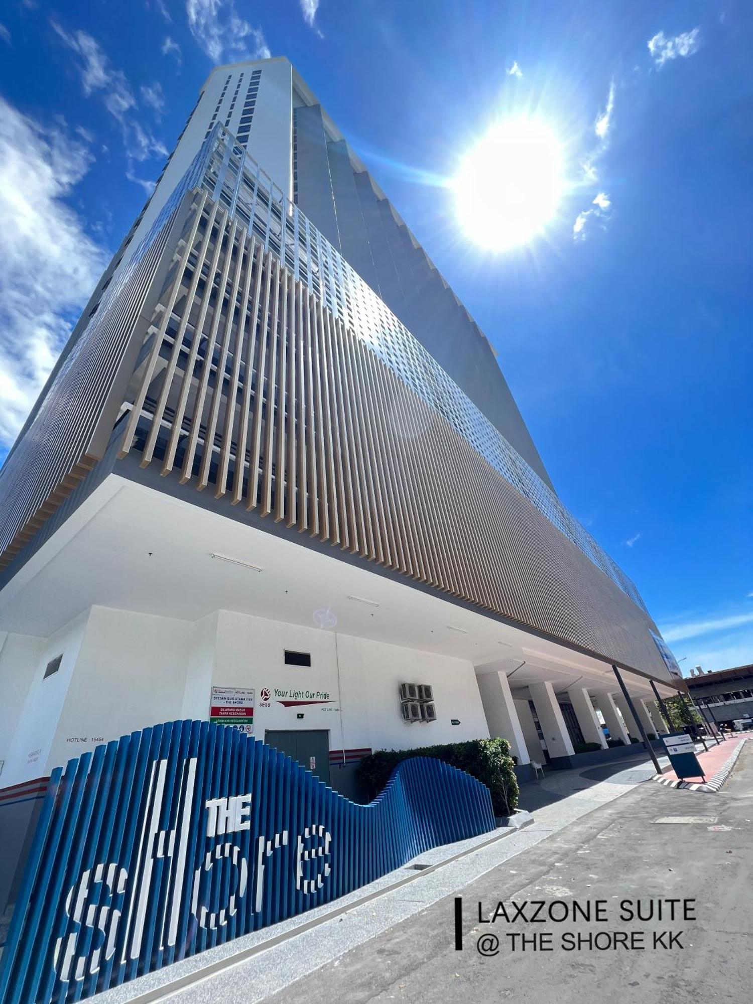 The Shore Cbd Kota Kinabalu By Laxzone Suite Luaran gambar