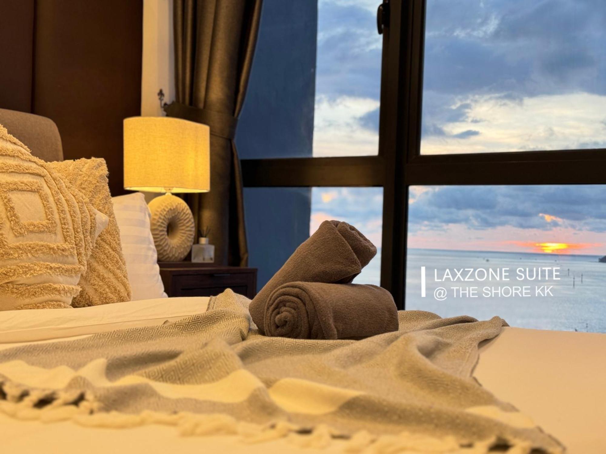 The Shore Cbd Kota Kinabalu By Laxzone Suite Luaran gambar