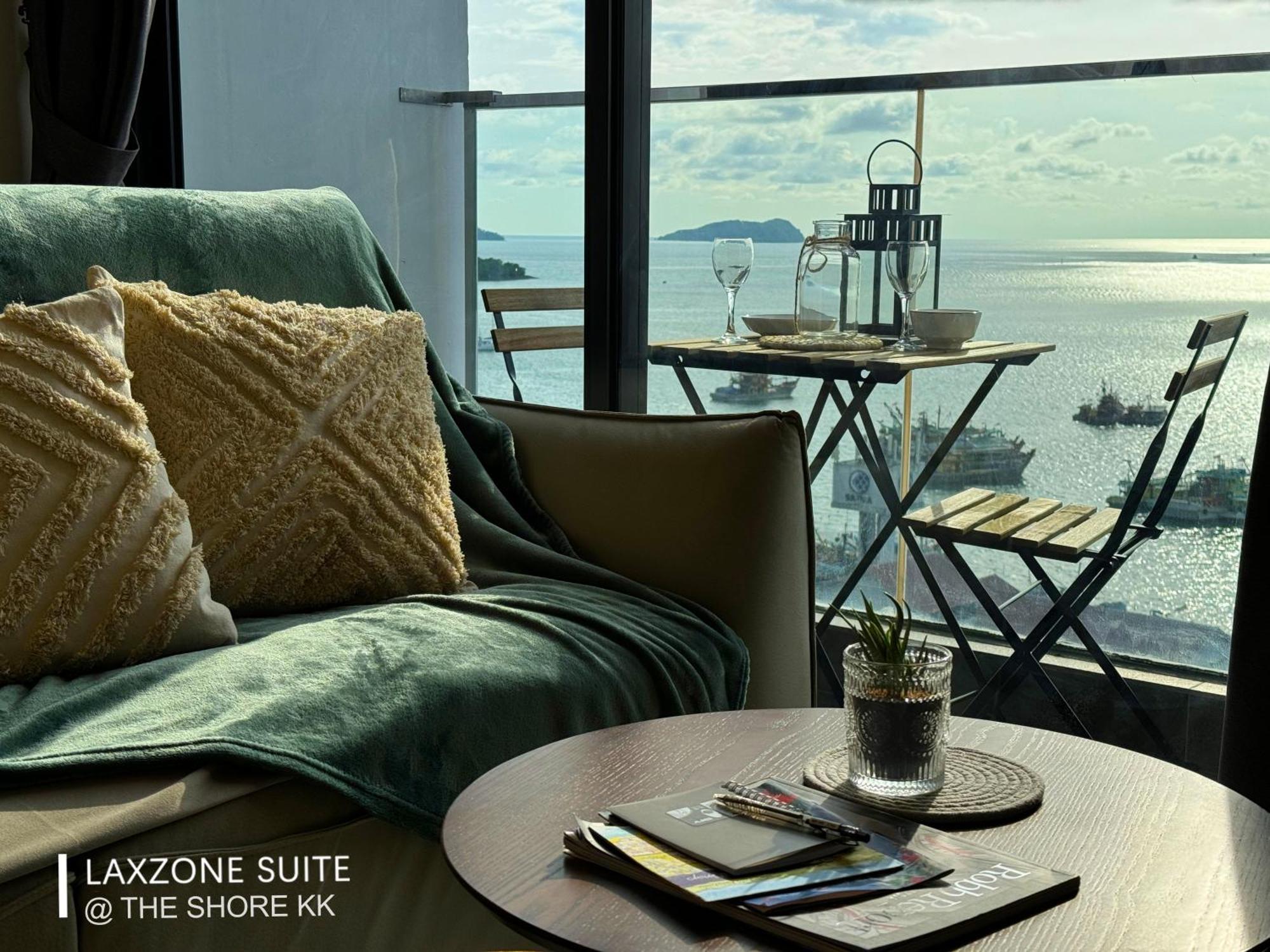 The Shore Cbd Kota Kinabalu By Laxzone Suite Luaran gambar