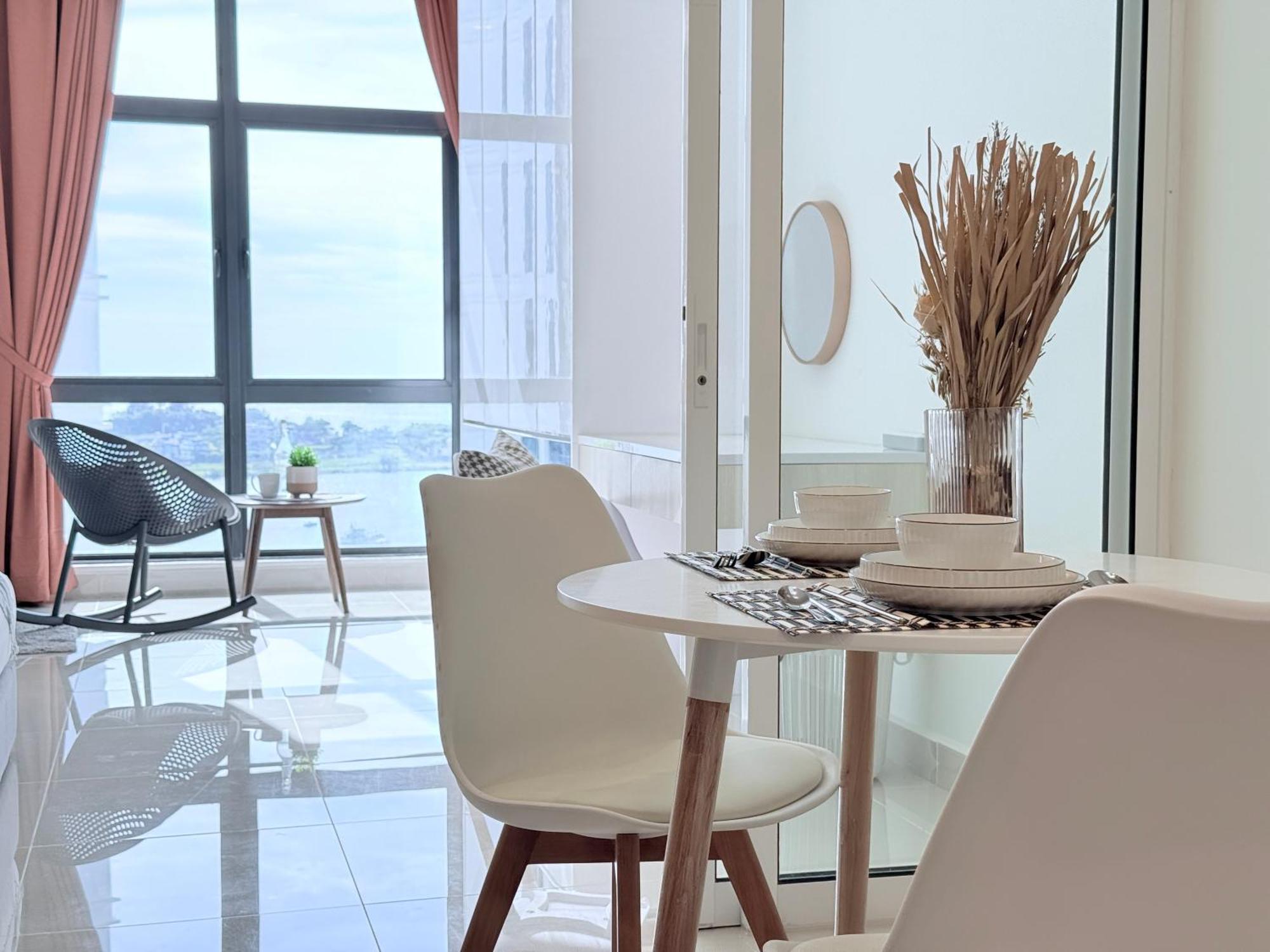The Shore Cbd Kota Kinabalu By Laxzone Suite Luaran gambar
