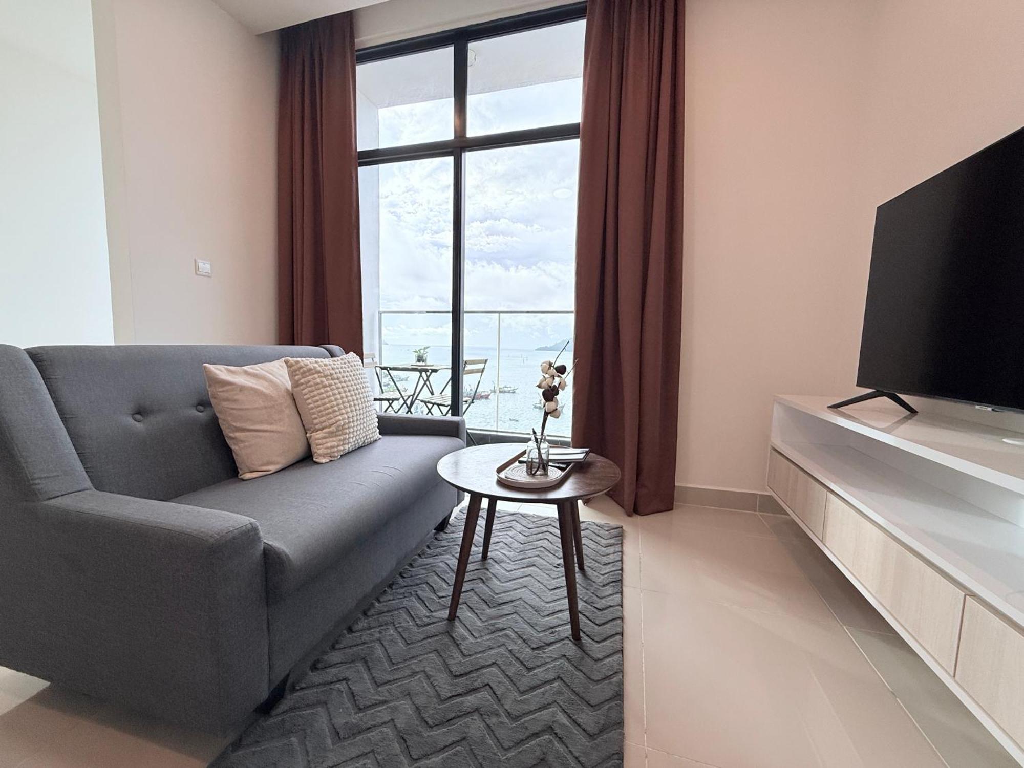 The Shore Cbd Kota Kinabalu By Laxzone Suite Luaran gambar